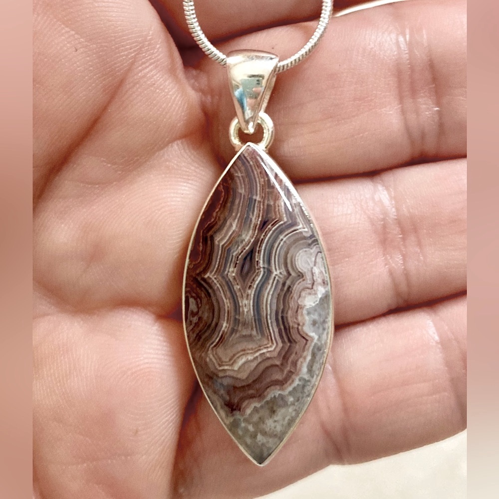 Laguna Lace Agate Gemstone Pendant Almond shaped, Sterling Silver setting & bail